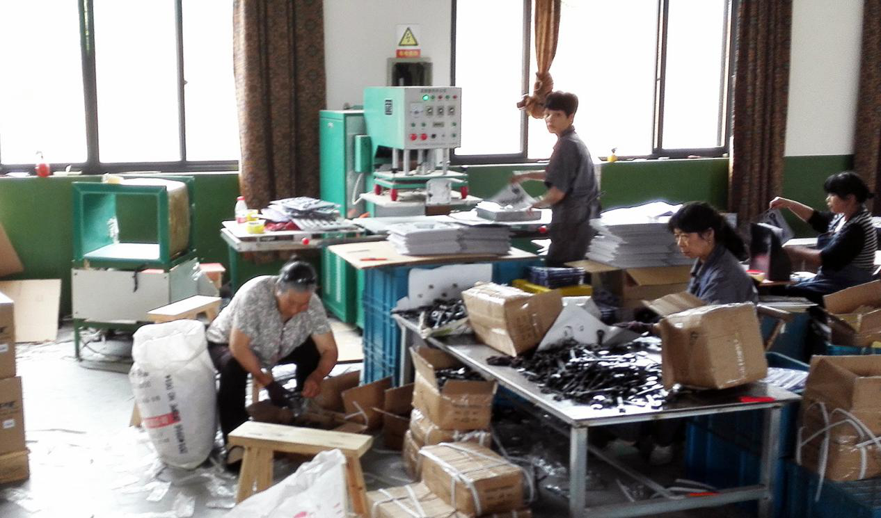 “毅”心深耕 只为制造 ——记瑞诺国际网络CEO郑毅助力制造业发展的十年 “毅”心深耕 只为制造 ——记瑞诺国际网络CEO郑毅助力制造业发展的十年